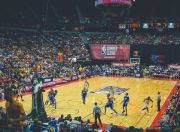 PG电子试玩官网-孤胆骑士与银色奇迹，阿隆索如何扛起阿斯顿马丁，完成对法拉利的史诗翻盘